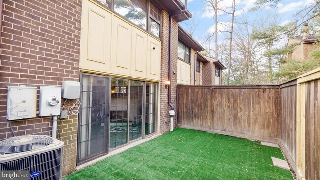 Building Photo - 2017 Headlands Cir