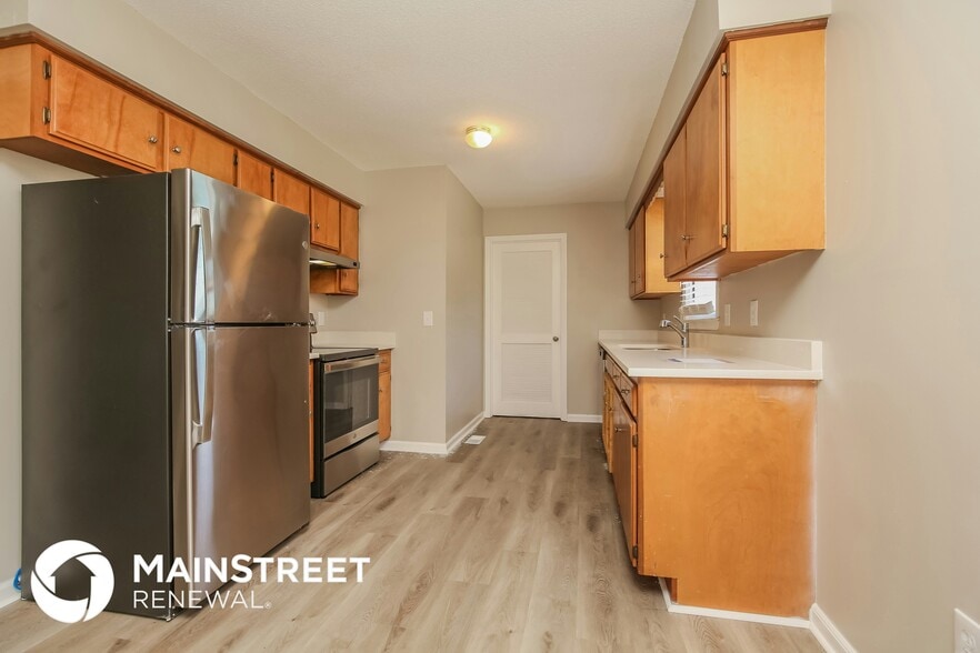 Building Photo - 5375 Candy Cane Ct