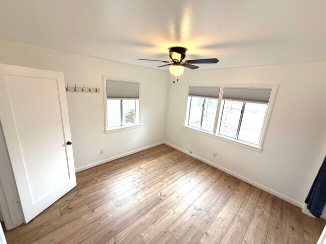 Building Photo - Private & Cozy Detached ADU in South Tahoe Park!