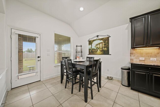 Building Photo - 7413 Woodward Springs Dr