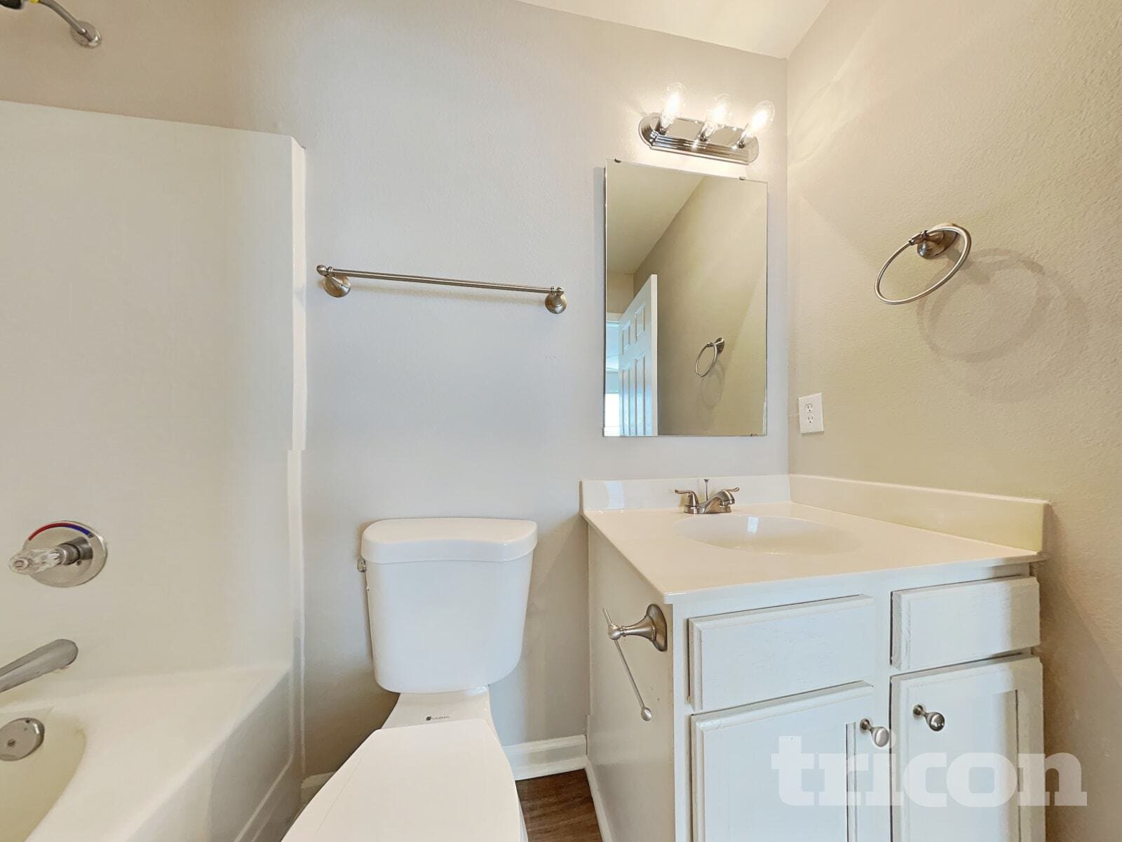 Building Photo - 5877 Culloden Ct