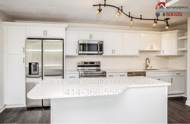 Building Photo - 1409 N Prospect Ave