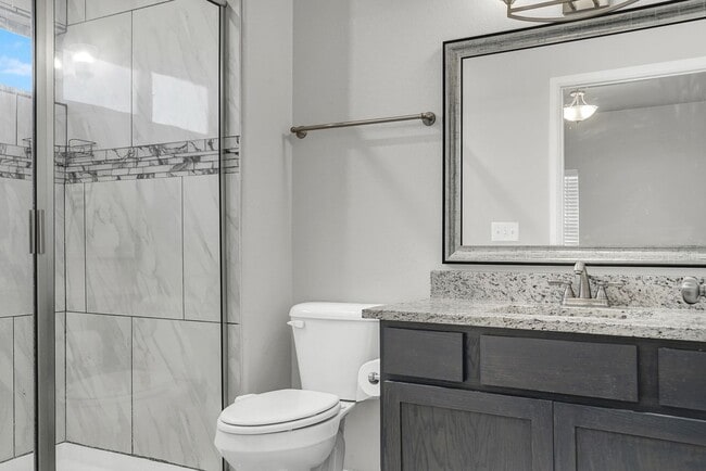 Building Photo - Upper Valley 2 Bedroom 2.5 Bath