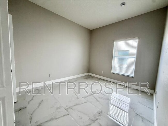 Building Photo - 10181 Marsh Pine Cir
