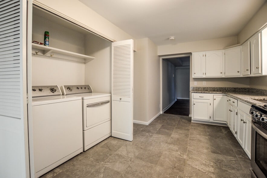 Building Photo - 20053 Homeland St