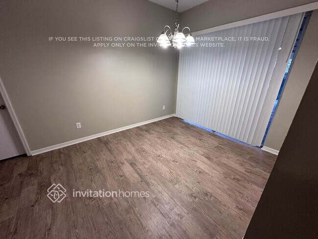 Building Photo - 1902 River Crossing Dr