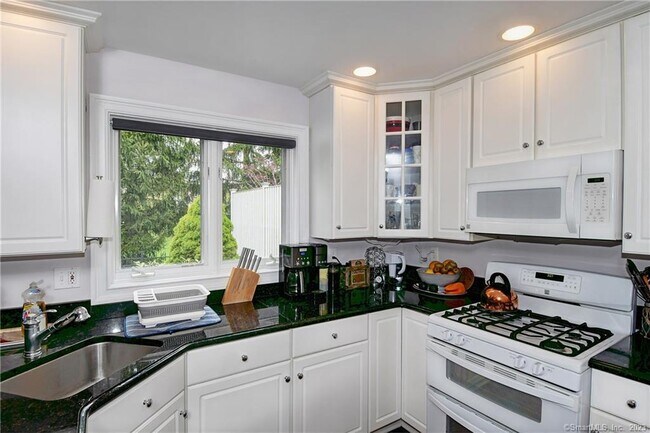 Building Photo - 59 Prospect St