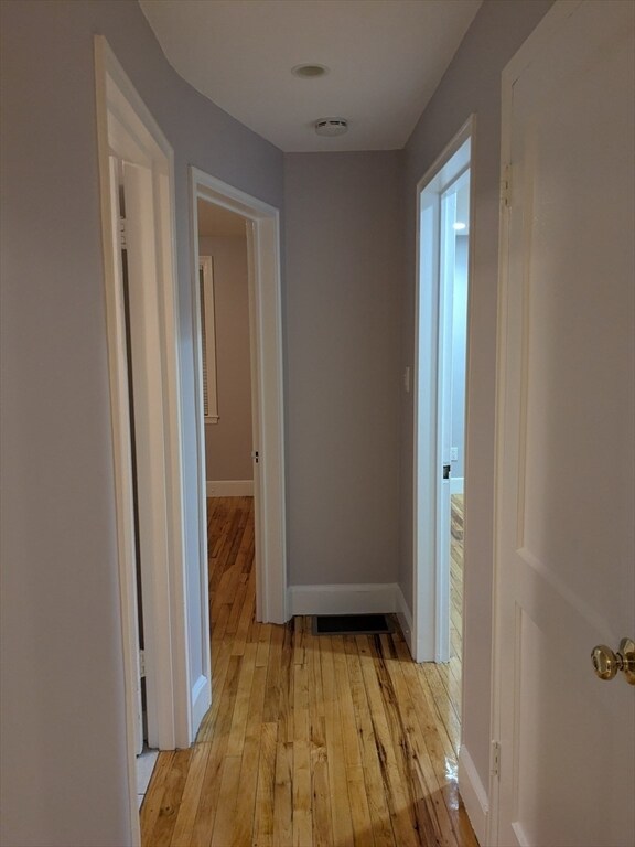 Building Photo - 33 Paragon Rd