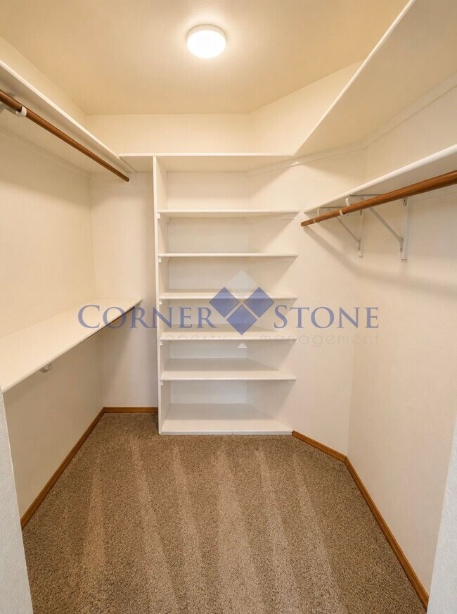 Building Photo - 5537 N Tumbleweed Pl