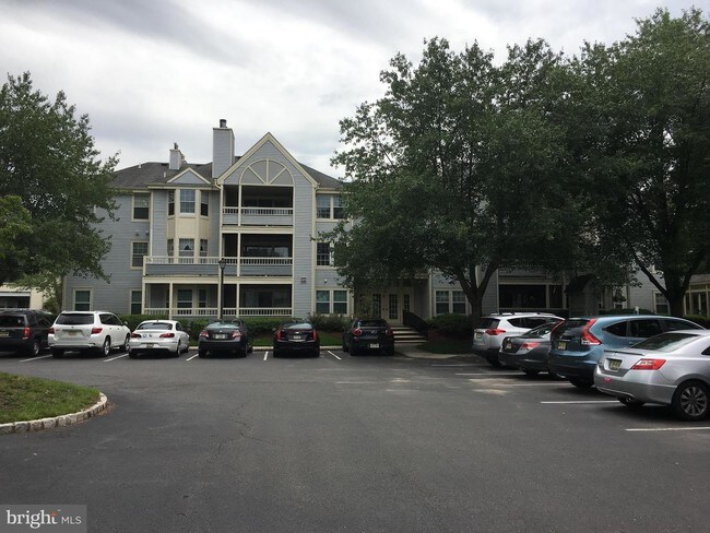 Building Photo - 307 Trinity Ct