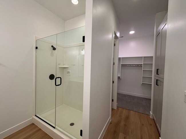 Building Photo - SPACIOUS PATIO HOME FOR RENT!