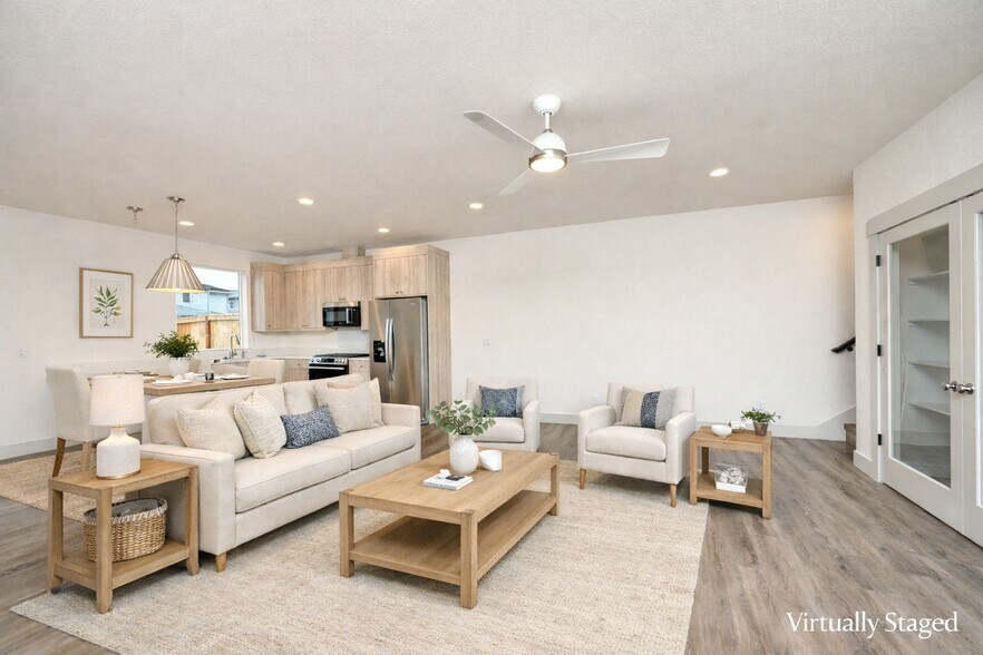 Building Photo - 1319 Oppek St NE