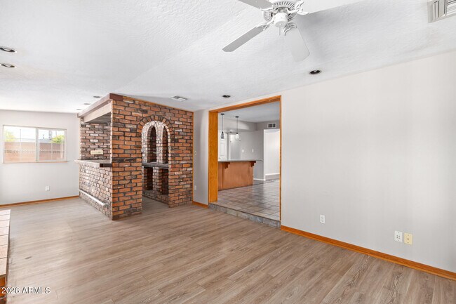 Building Photo - 1918 E Palmcroft Dr
