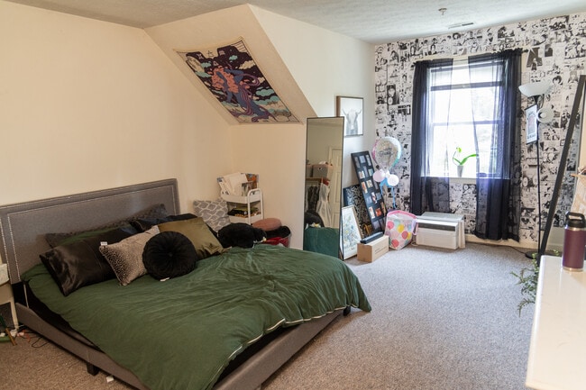 Building Photo - Chester Centre Apartments