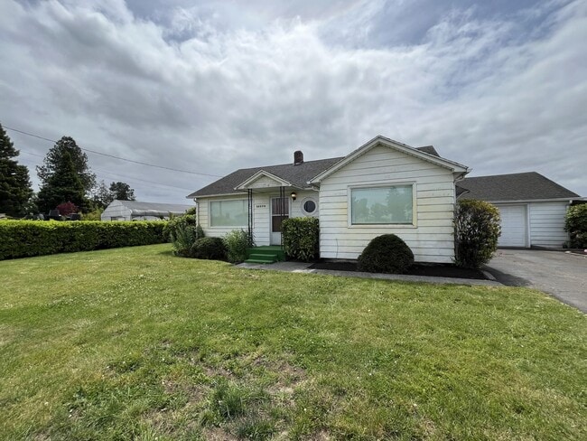 Building Photo - Comfortable Country Retreat on Verboort Road with .22-Acre Lot with Garage and Covered Parking
