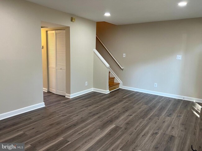 Building Photo - 1635 Westwind Way