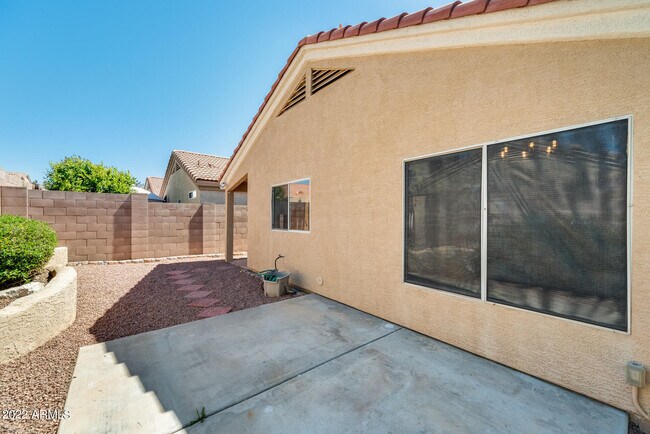 Building Photo - 3024 E Blackhawk Dr