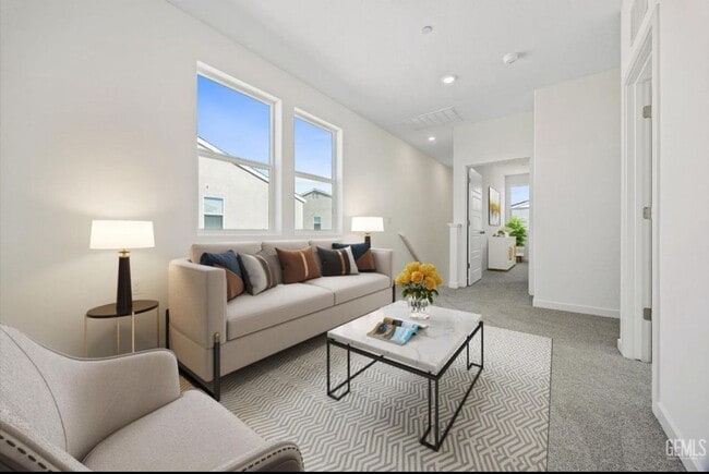 Building Photo - New Construction Call to set up a showing