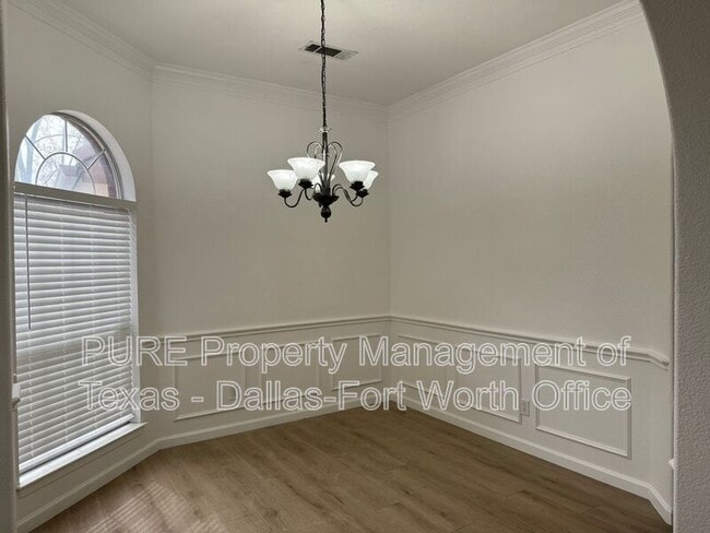 Building Photo - 3507 Blue Forest Dr