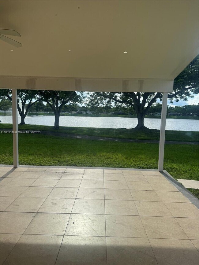 Building Photo - 14570 SW 145th Pl