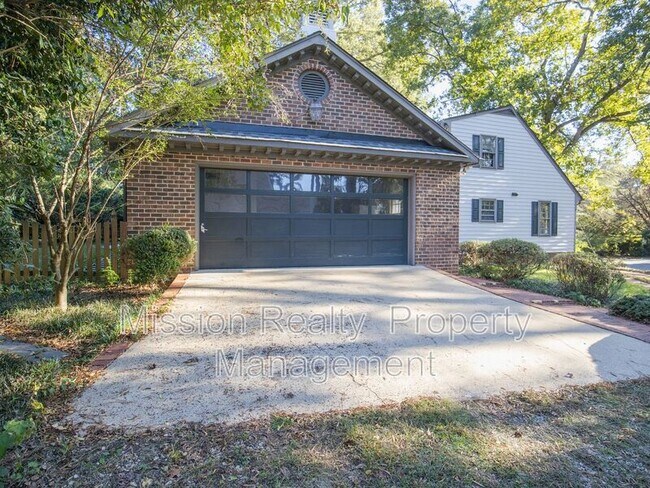 Building Photo - 7580 Rockfalls Dr