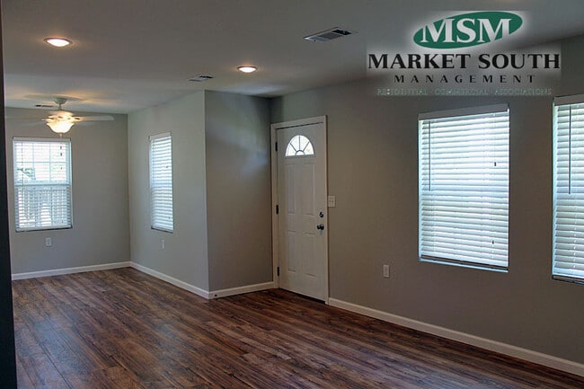 Building Photo - **COMING SOON!!!**  Remodeled Southside Home - Prime Location!