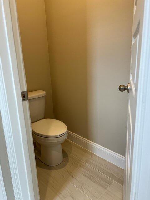 Building Photo - 6784 Cloverdale Ave