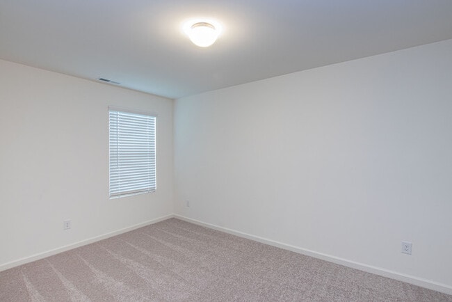 Building Photo - 3BD/2.5 Bath Townhome in Midland Wyntree Community- JANUARY 2026