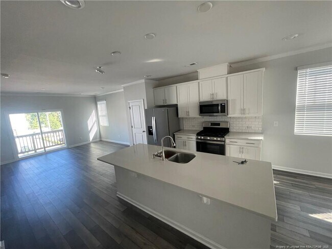 Building Photo - 4923 Southern Magnolia Dr