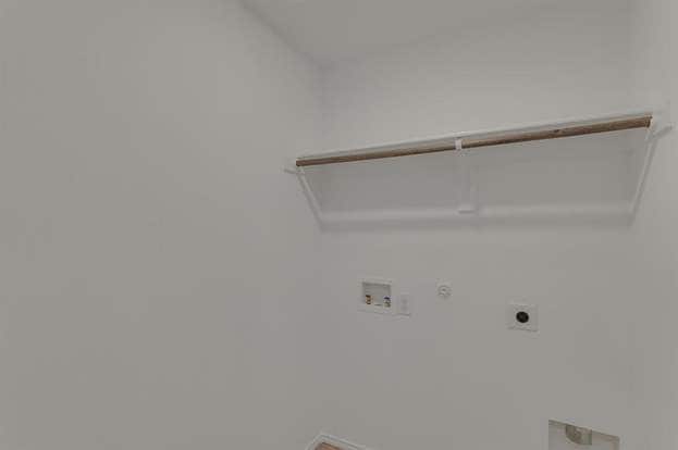 Building Photo - 417 Laurenbrooke Dr