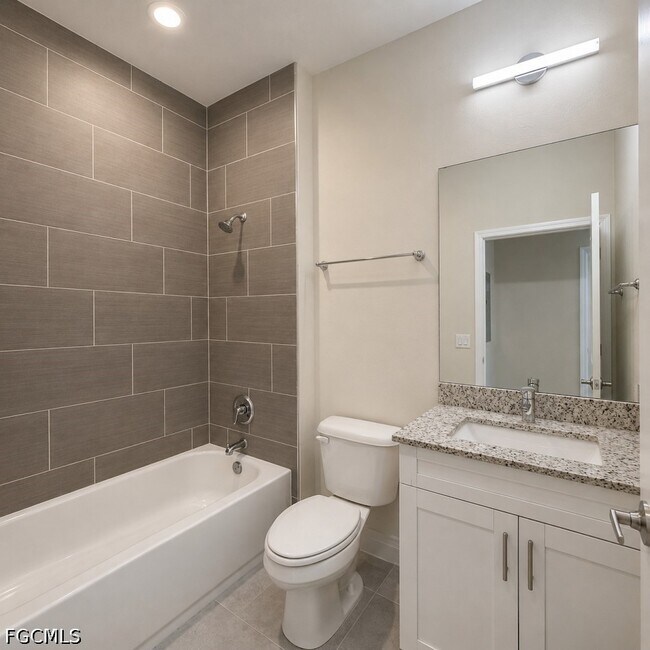 Building Photo - 3313 SW 8th Pl