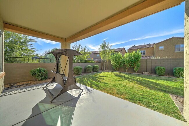 Building Photo - 4529 E Vista Bonita Dr