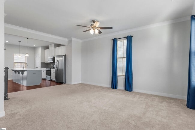 Building Photo - 23 Itasca Dr