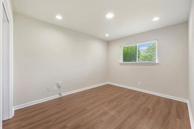 Building Photo - 304 E Stone Rd