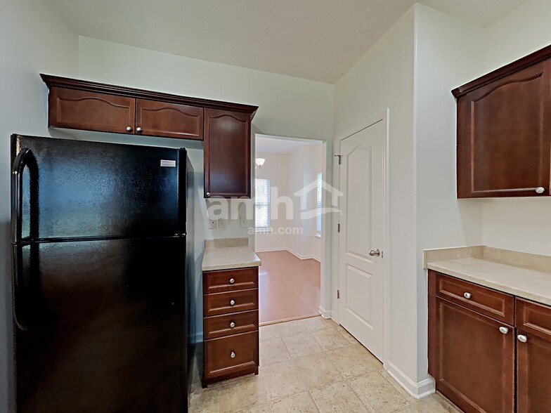 Building Photo - 1731 Freiburg Dr