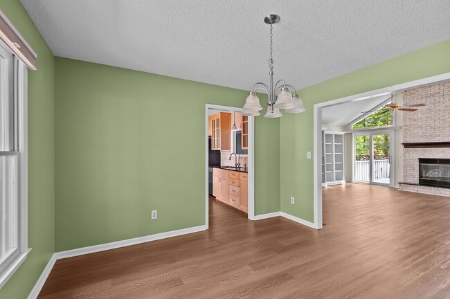 Building Photo - 103 Knollwood Ct