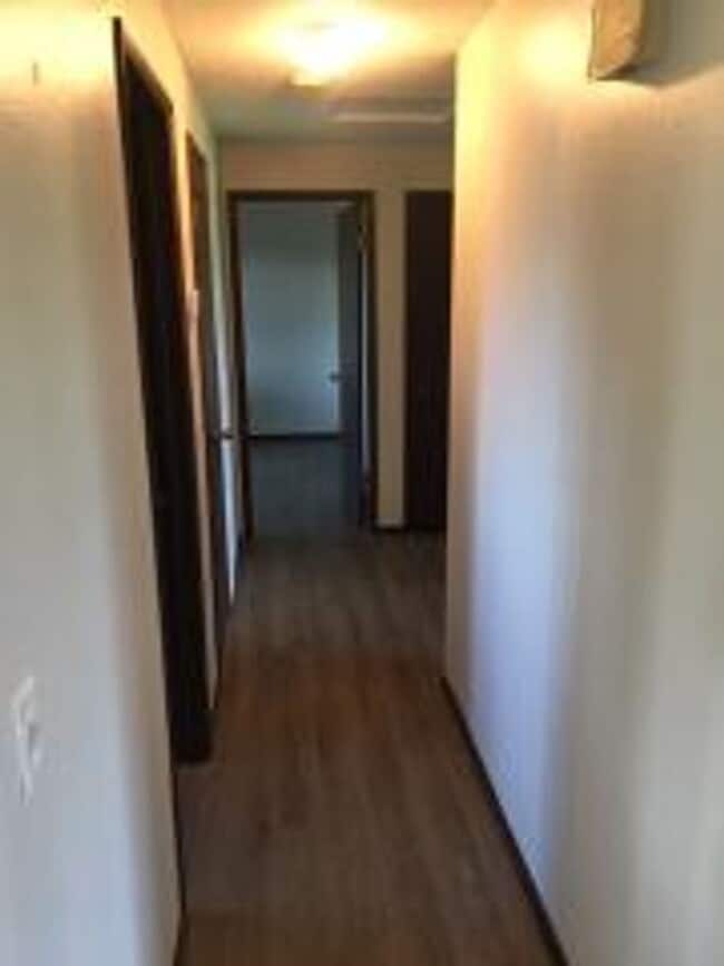 Building Photo - SINGLE FAMILY HOME HORSE PROPERTY ON PRAIRIE AVENUE (APP#106)