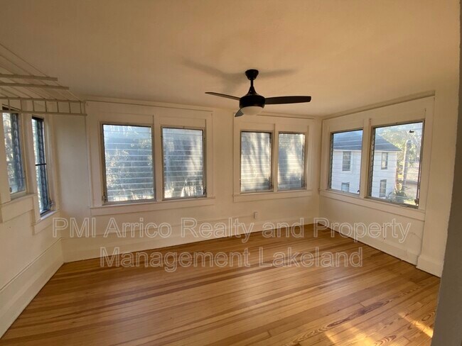 Building Photo - 720 Lake Elbert Dr SE