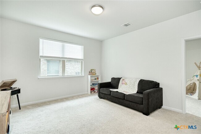 Building Photo - 532 Tanda Ln