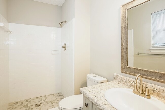 Building Photo - Charming 3-Bedroom Ranch in Hephzibah, GA