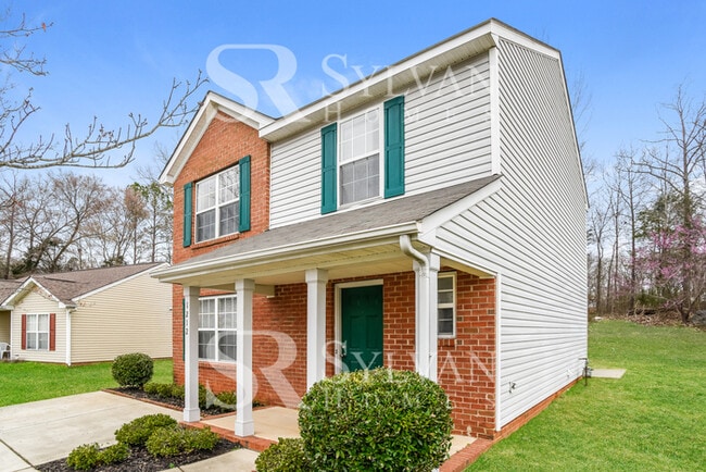 Building Photo - Carve Out a Great Life Here!