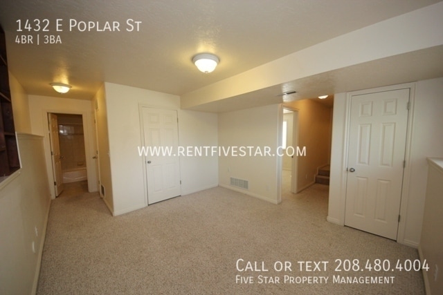 Building Photo - 1432 E Poplar St