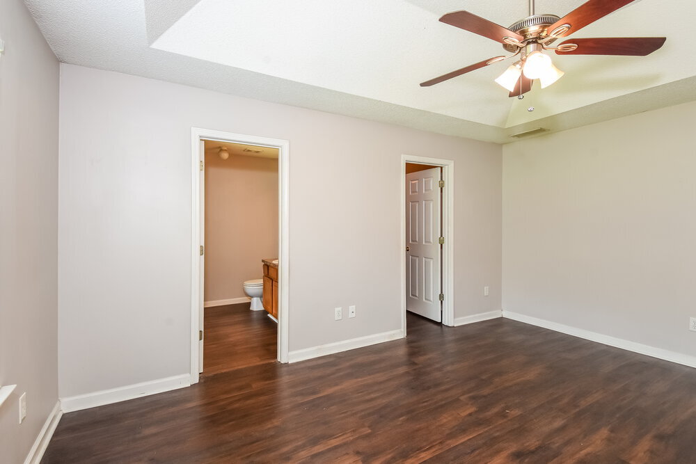 Building Photo - 3105 Brookfield Dr SW
