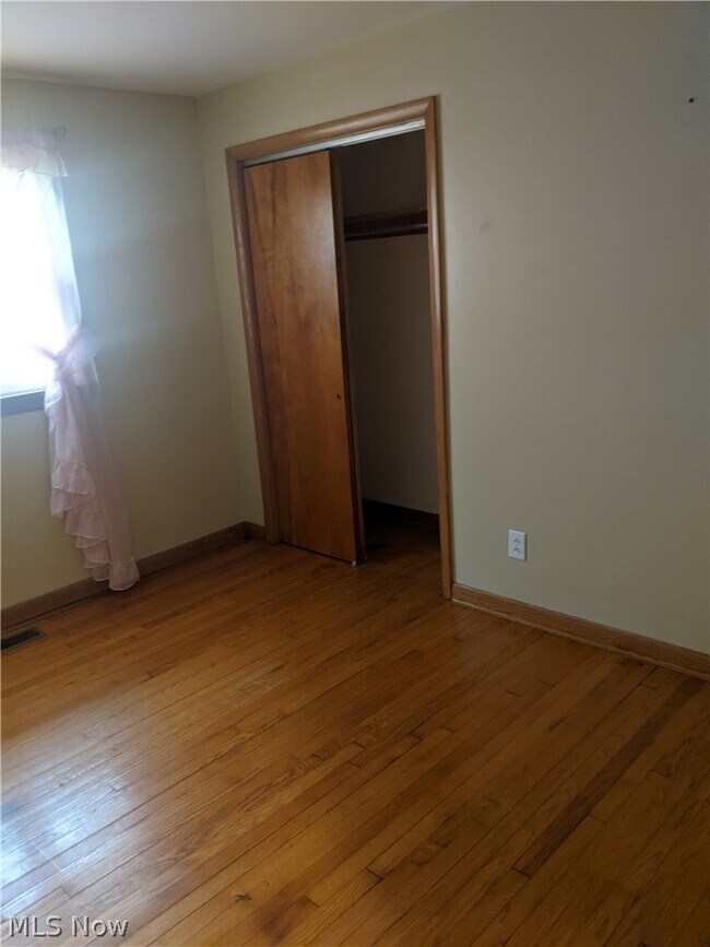 Building Photo - 51392 Breezy Hill Rd