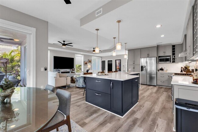 Building Photo - 276 Lewis Cir