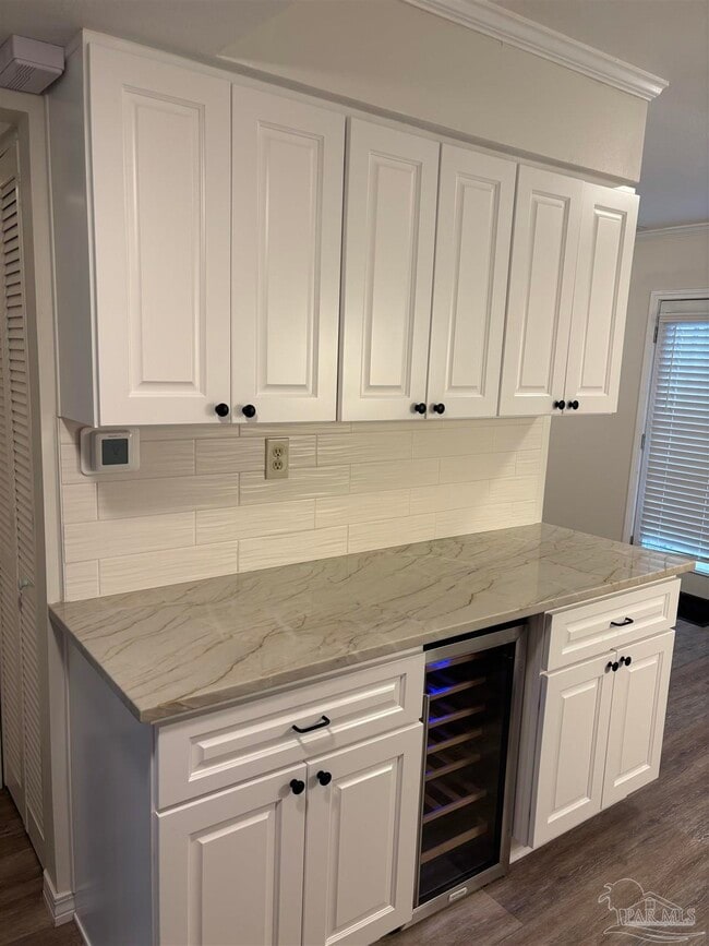 Building Photo - 4712 Huron Dr