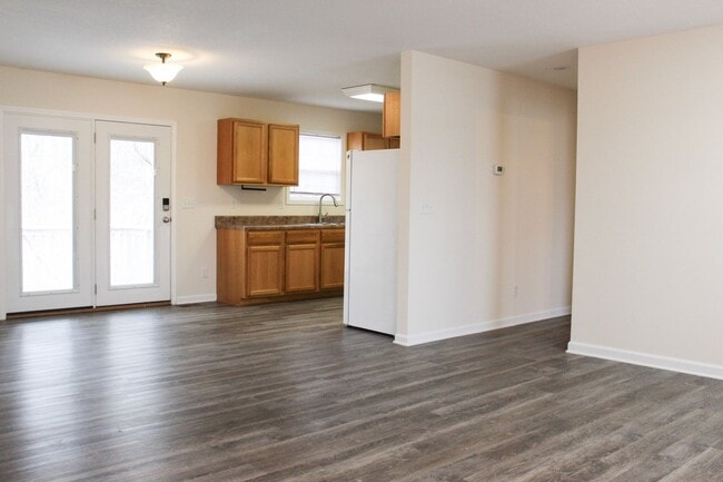 Building Photo - 3 Bedroom | 2 Bathroom Home Near TTU