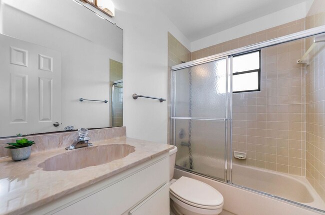 Building Photo - 1682 Seascape Cir