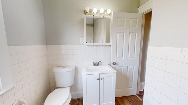 Building Photo - 5 bedroom/1 bath, Old Brooklyn