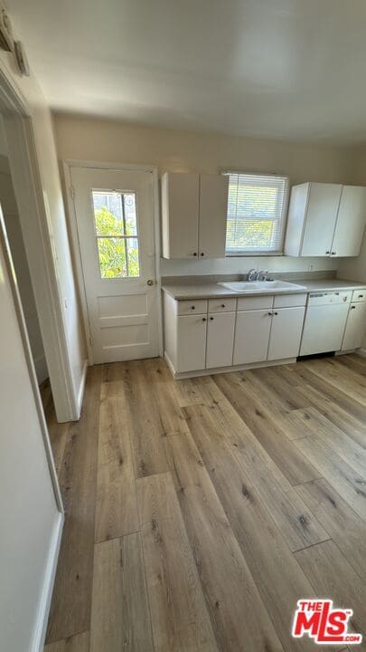 Building Photo - 383 Redondo Ave